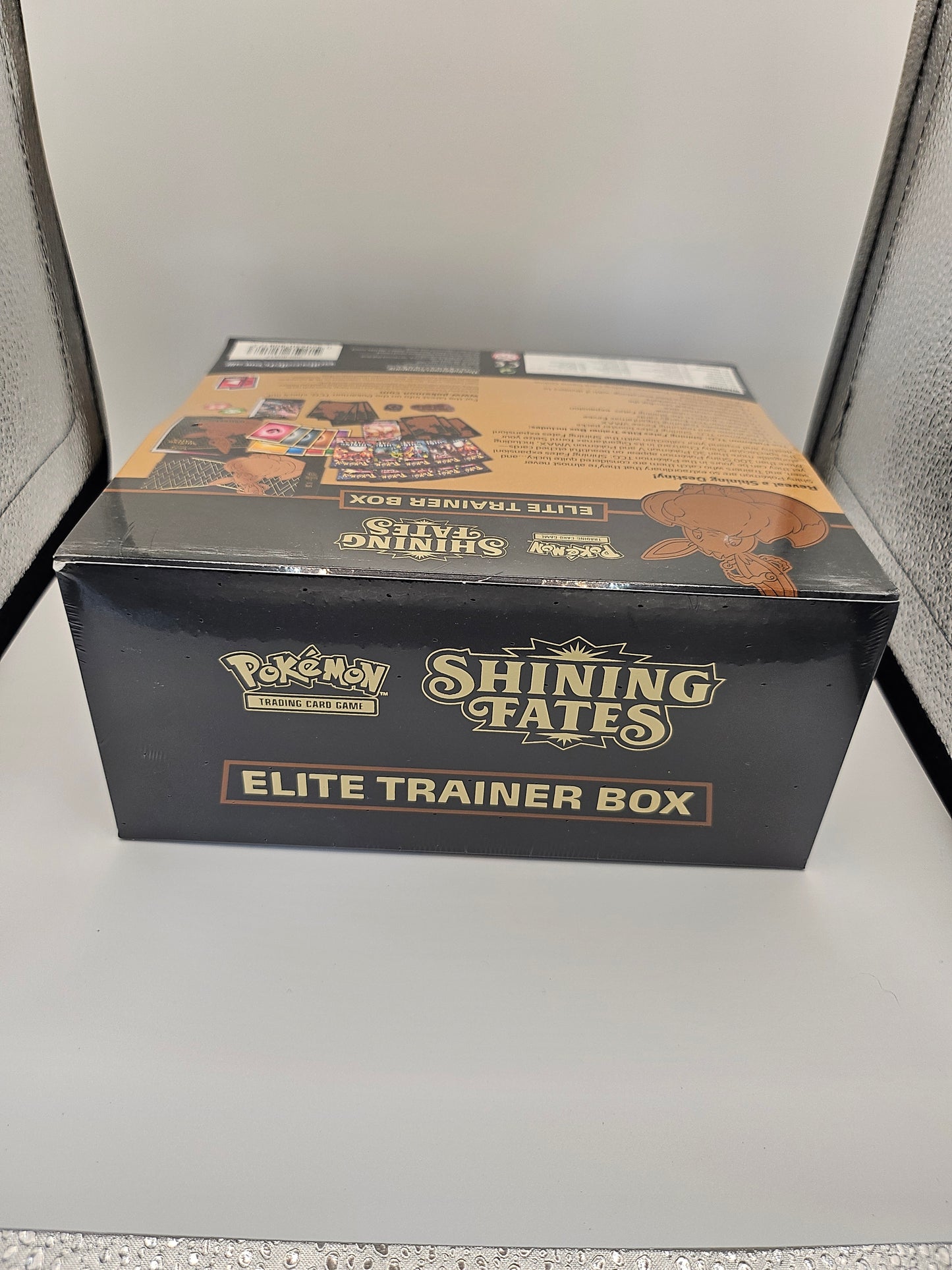 Pokemon - Shining Fates Elite Trainer Box - Sealed