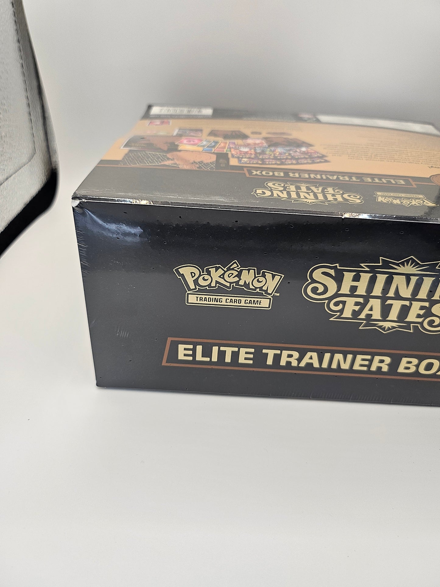 Pokemon - Shining Fates Elite Trainer Box - Sealed