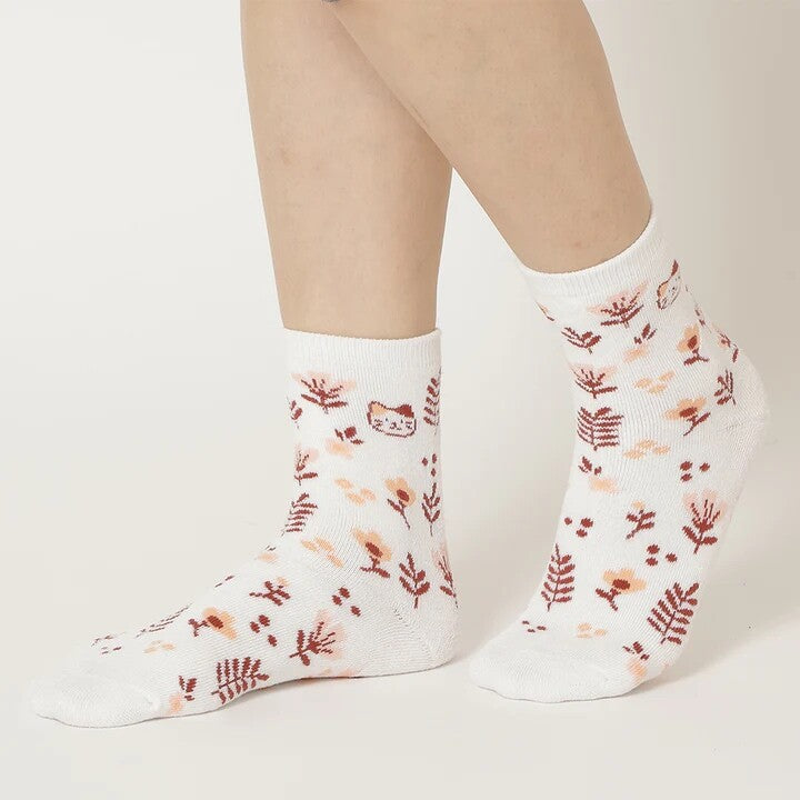 Crew Socks - Flowers and Cat Pattern - Fuku Fuku Nyanko