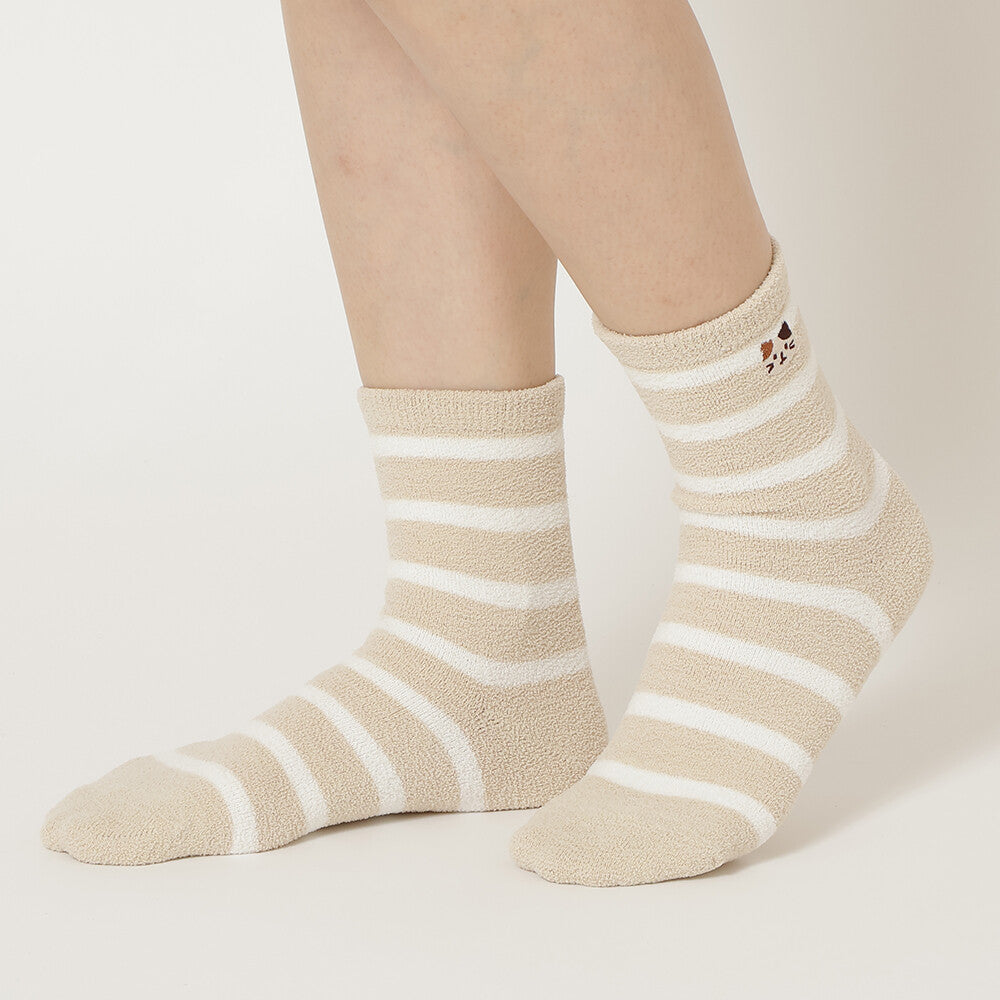Fuzzy Crew Socks - Embroidered Cat and Stripes Design - Fuku Fuku Nyanko