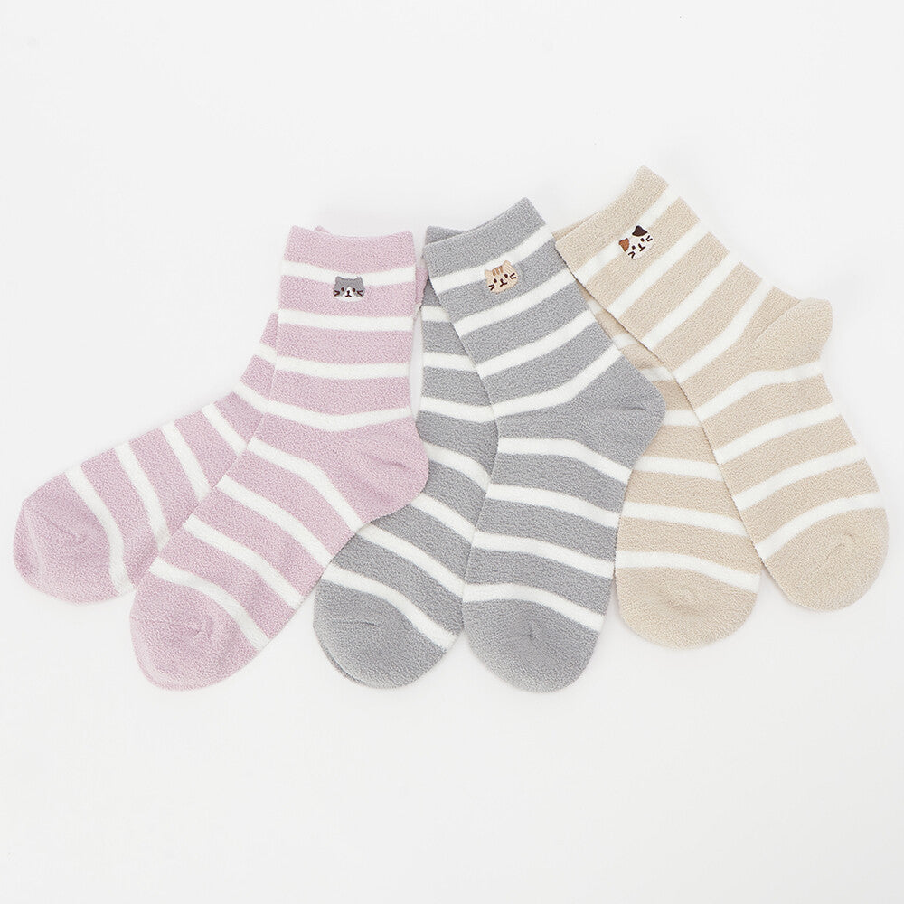 Fuzzy Crew Socks - Embroidered Cat and Stripes Design - Fuku Fuku Nyanko