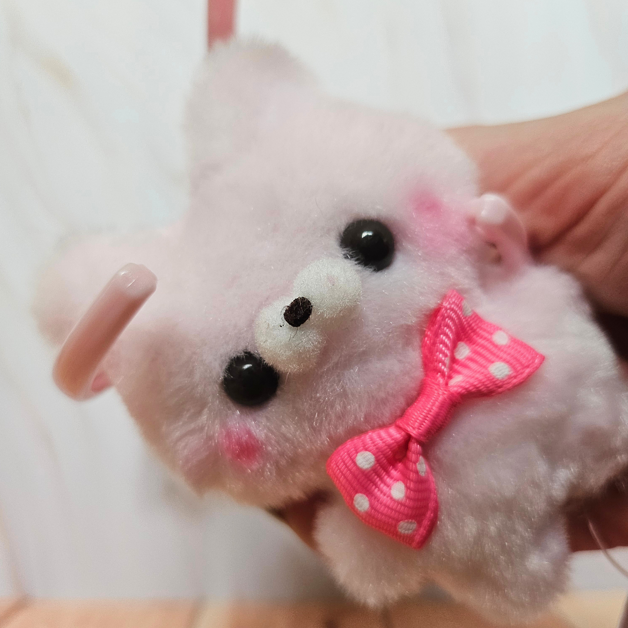Sukui Sukui Crane Machine Critters - Adorable Fidget Plush Keychain - YELL Brand