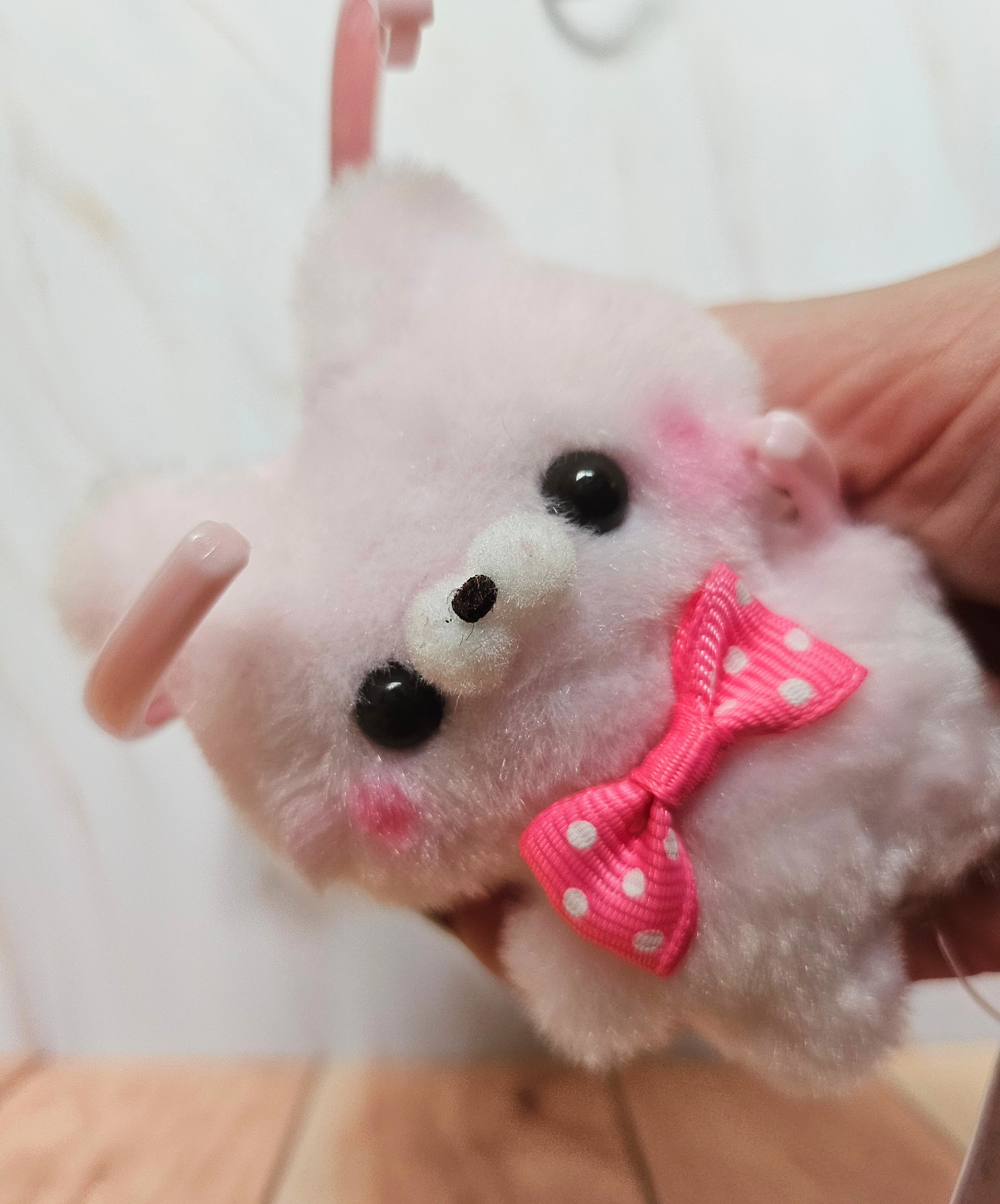 Sukui Sukui Crane Machine Critters - Adorable Fidget Plush Keychain - YELL Brand