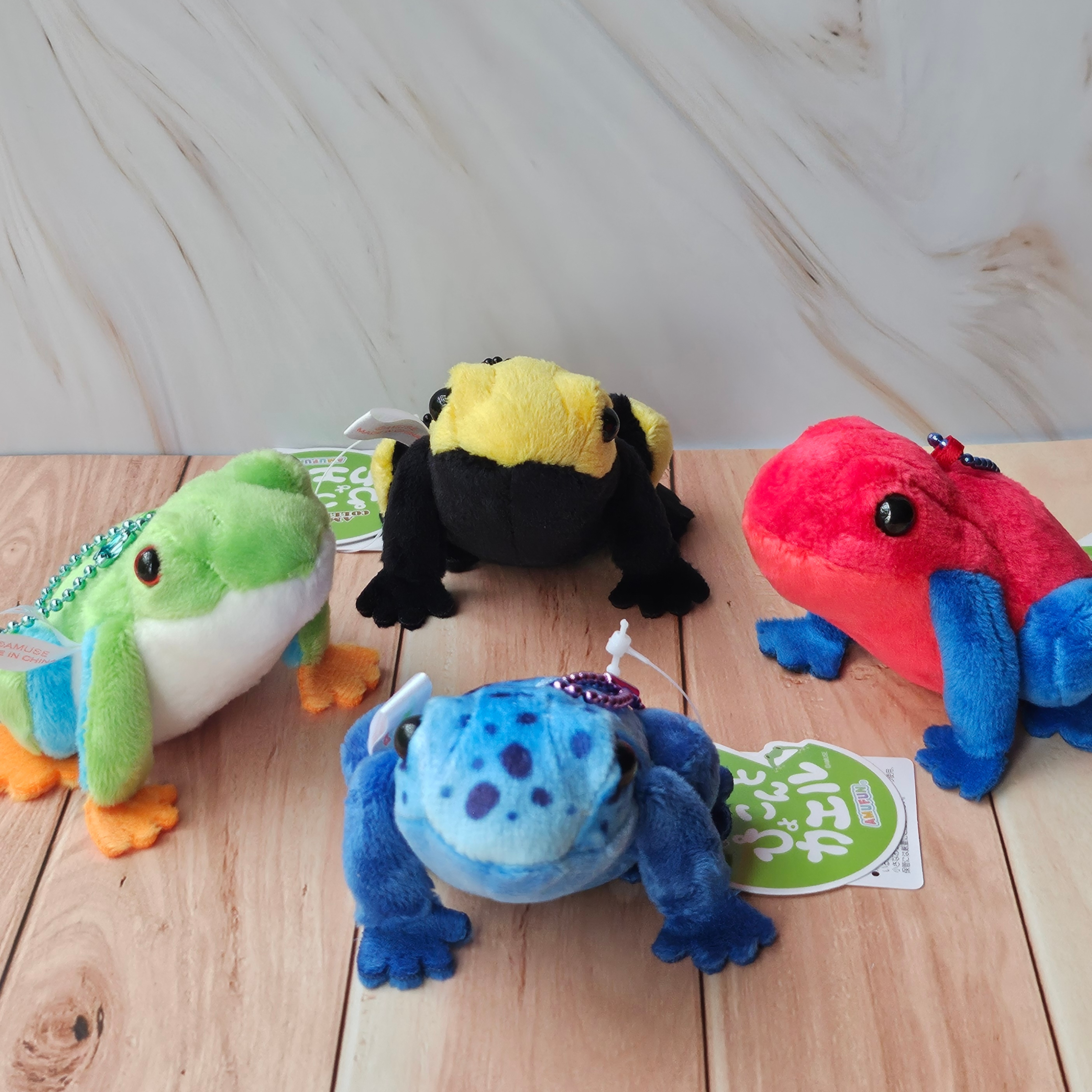 Frog - Pocket Aquarium - Adorable Plush Keychain