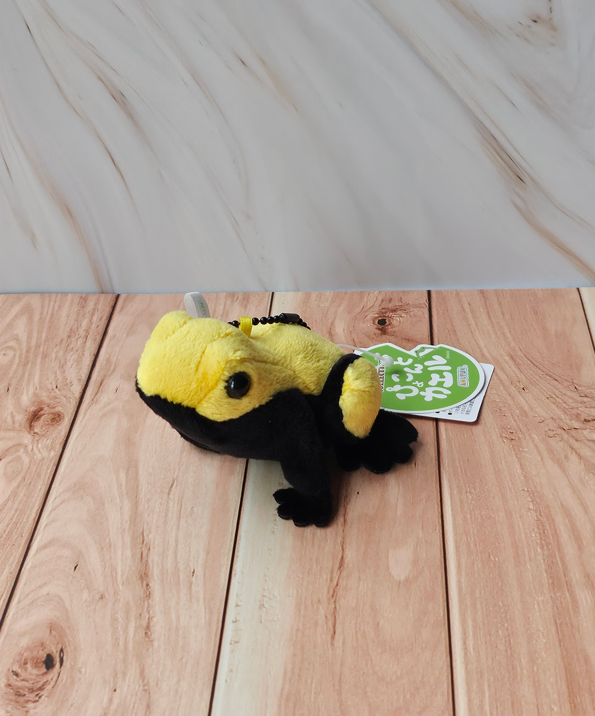 Frog - Pocket Aquarium - Adorable Plush Keychain