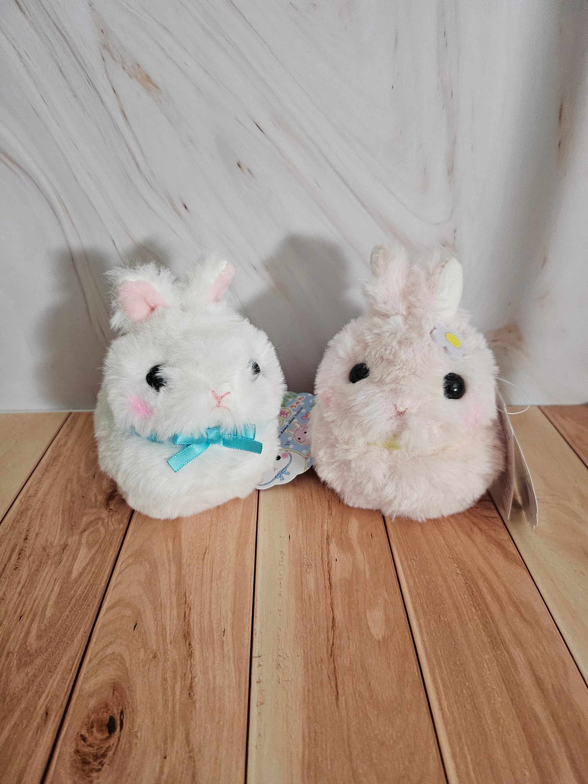 Usadama Fluffy Rabbit - Adorable Soft - Plush Keychain
