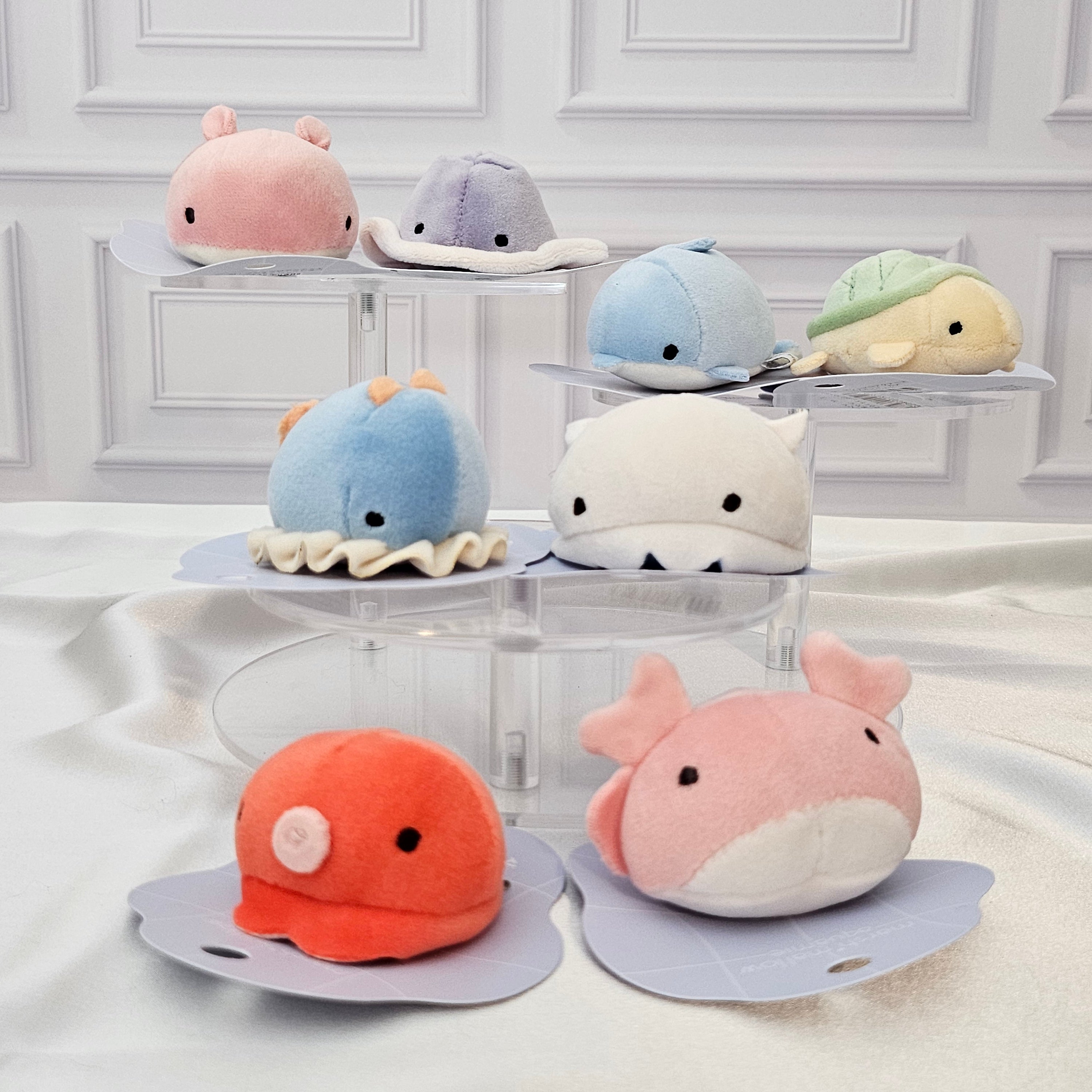 Marshmallow Aquamie - Plush Magnet - Soft Squishy Sea Life
