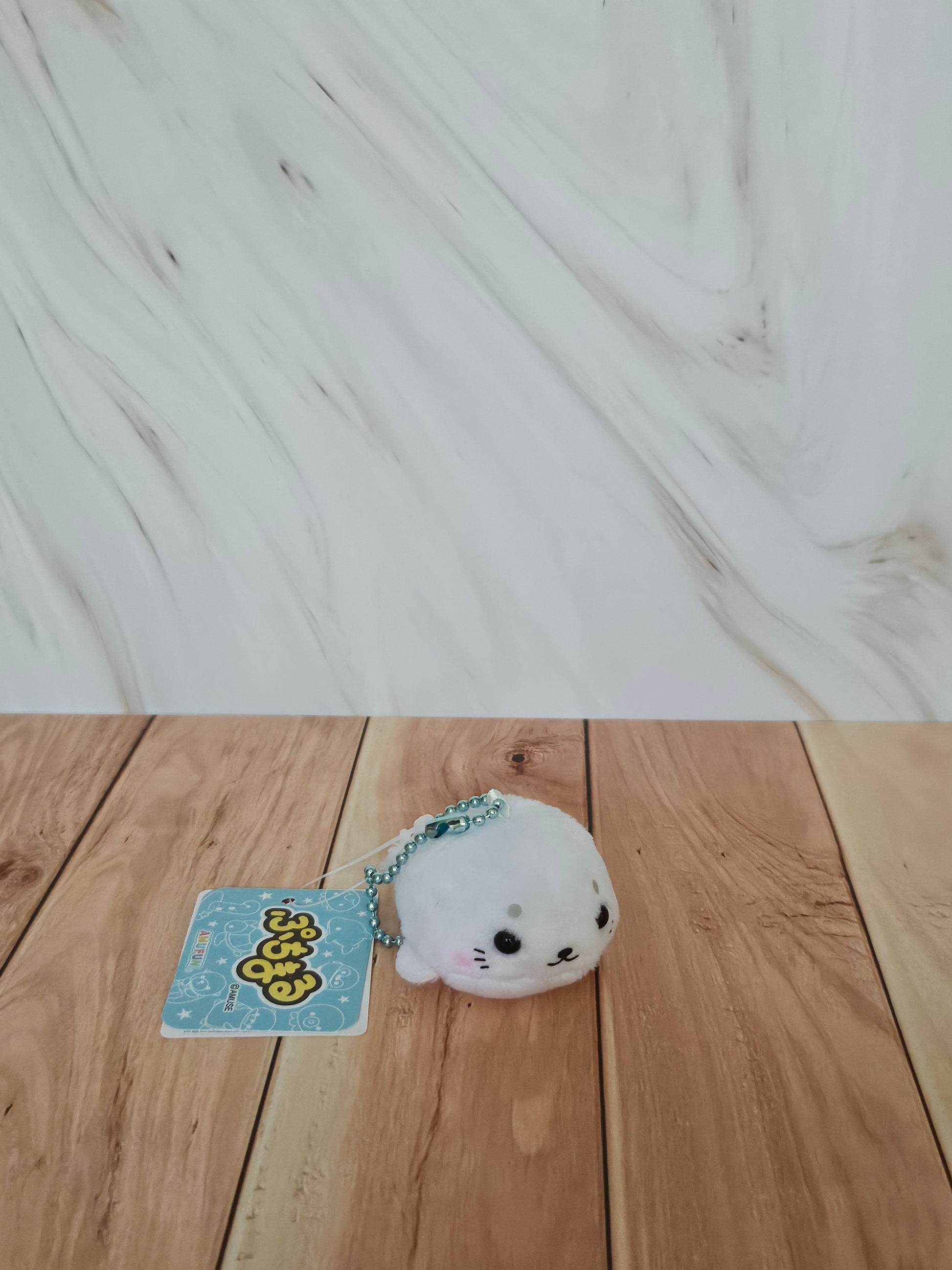 Seals & Co  - Puchimaru - Bean-filled Plush Keychain