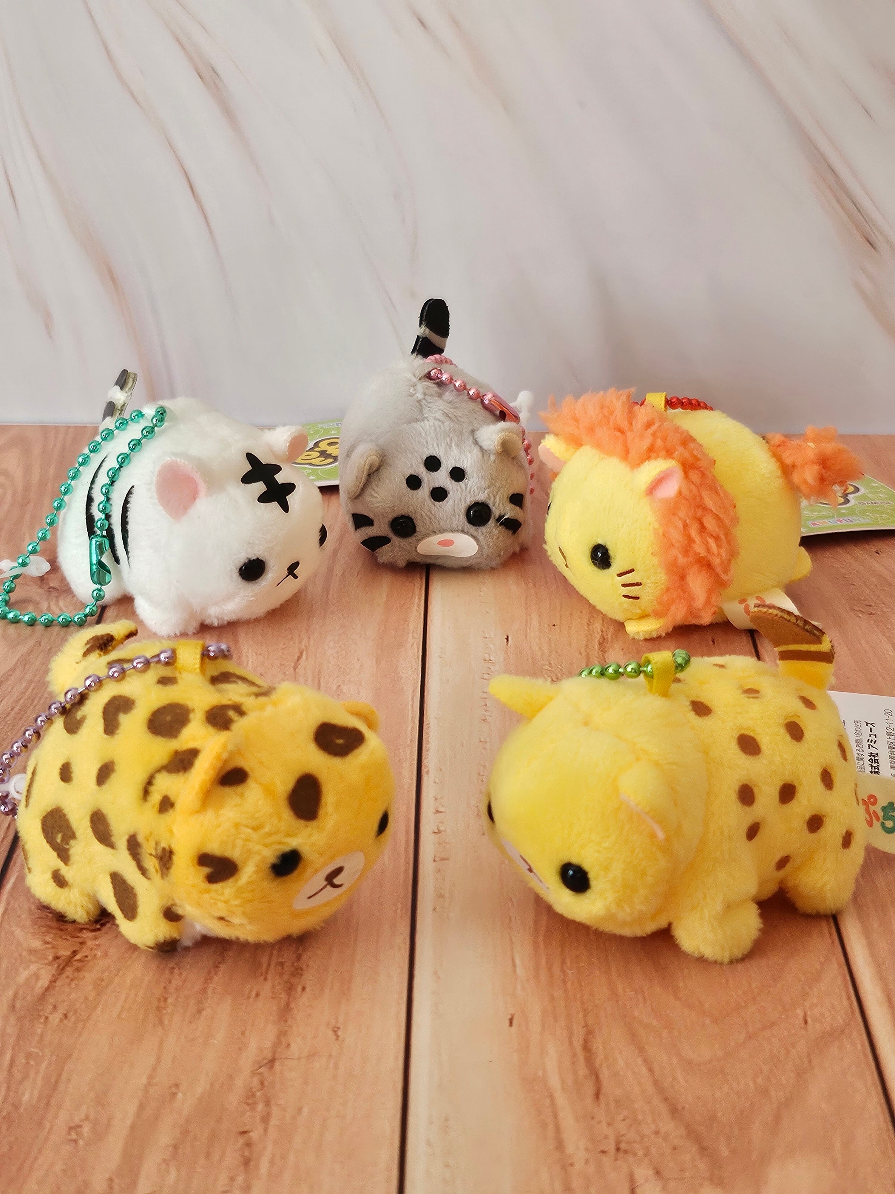 Wild Cats - Puchimaru - Bean-filled Plush Keychain