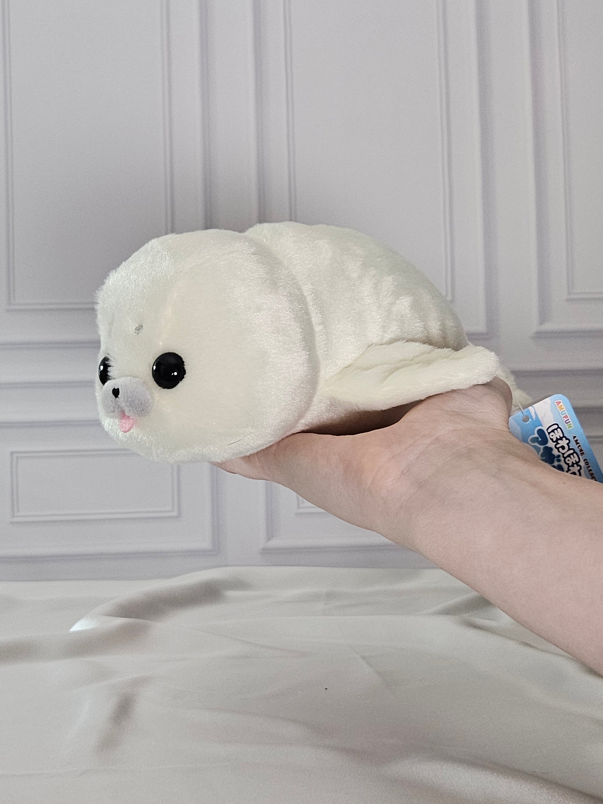 Medium Howa Howa Artic Seal - Adorable 24cm Plushies