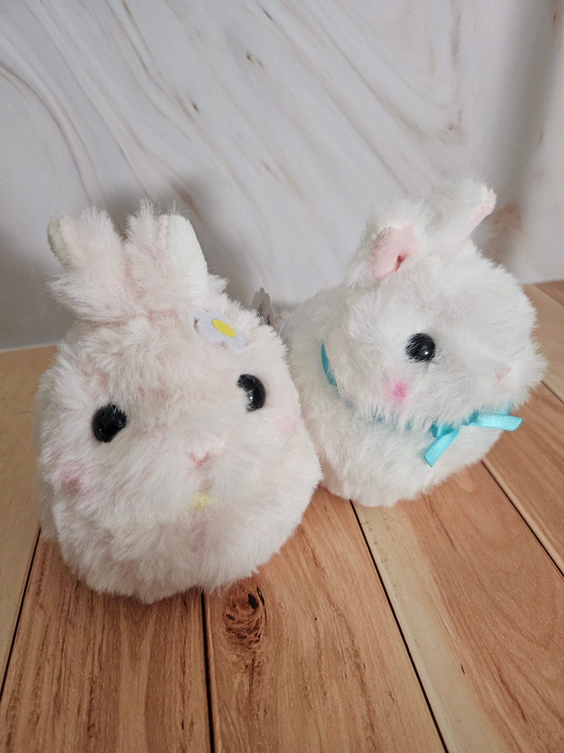 Usadama Fluffy Rabbit - Adorable Soft - Plush Keychain